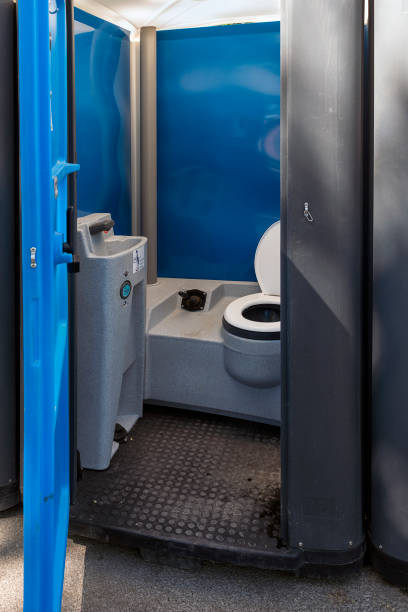 Best Porta potty rental near me  in Ridge Manor, FL