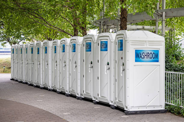 Best Porta potty delivery and setup  in Ridge Manor, FL